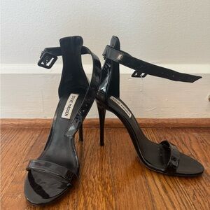 Steve Madden Black Patent Heels